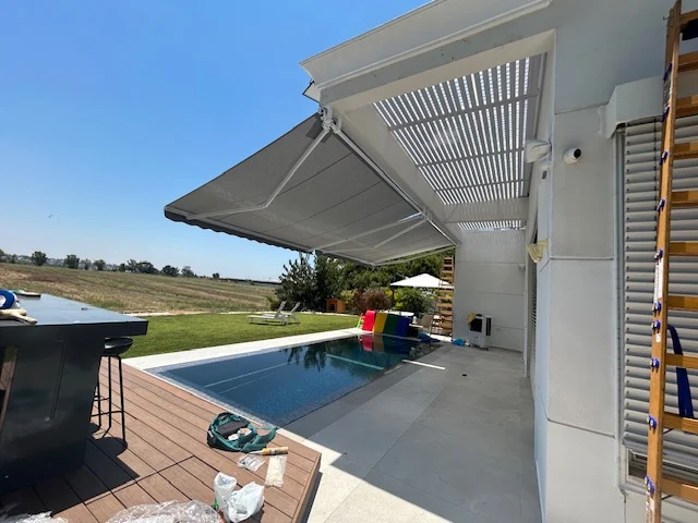 סוכך זרועות- אורולוקס פתרונות הצללה מתקדמים